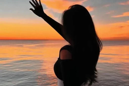 吃瓜!扎克伯格疑似离婚？网友：爱妻人设崩塌…